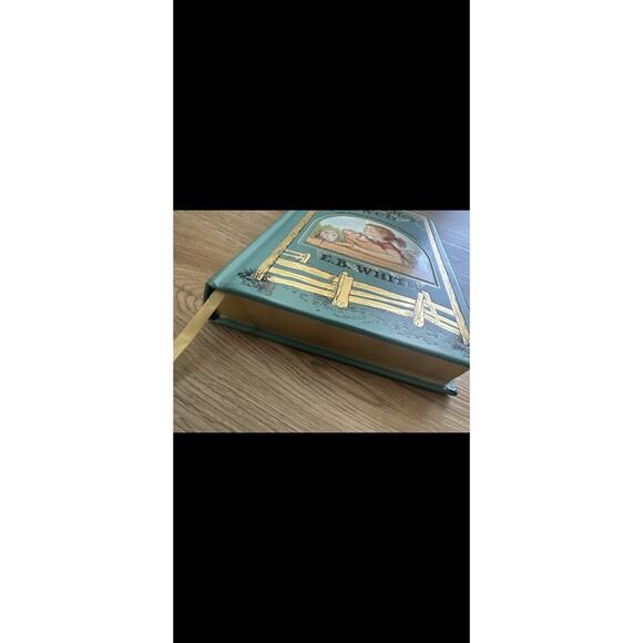Charlotte's Web and Other Illustrated Classics Leather Bound E B White EUC - Picture 10 of 16